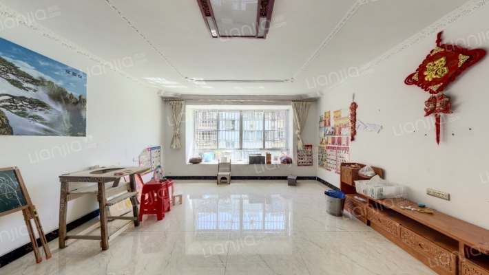 七彩花园北区二手房实景图