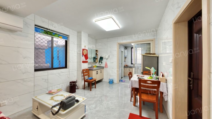 气象里二手房实景图