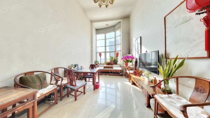 灵秀山庄二手房实景图