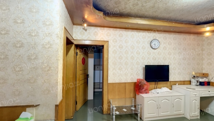 攀宾家属楼二手房实景图