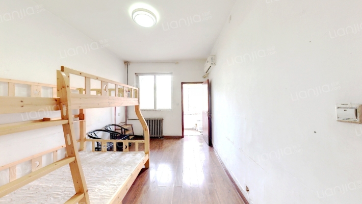 经六路4号院二手房实景图