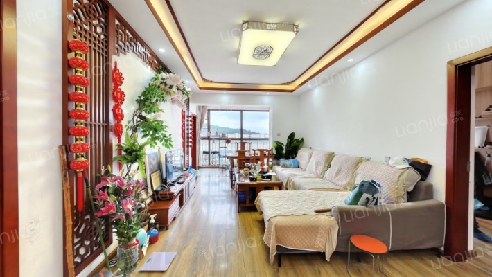 耀兴枫丹白露香谢丽景二手房实景图