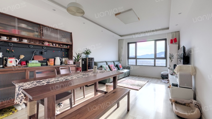 绿地朗山公馆南区二手房实景图