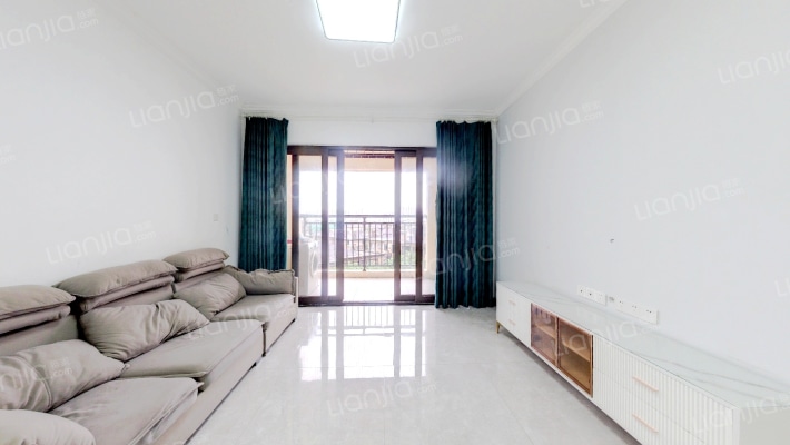 半岛1号五期二手房实景图