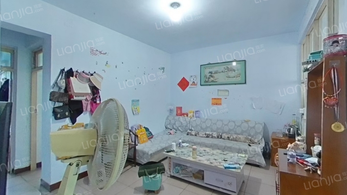 公交公司家属院二手房实景图