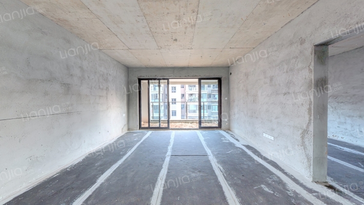 荣和澜山府二手房实景图