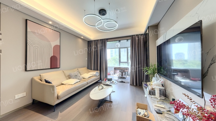 仁恒河滨花园二手房实景图