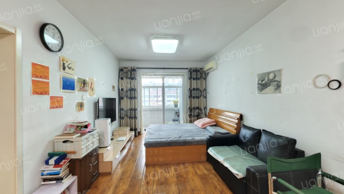 体育学院宿舍二手房实景图