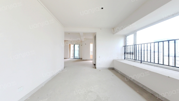 绿地绿禾名邸二手房实景图