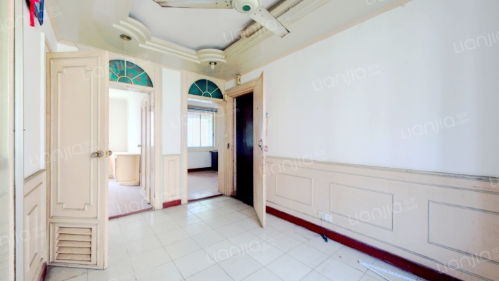 漕泾新村二区二手房实景图