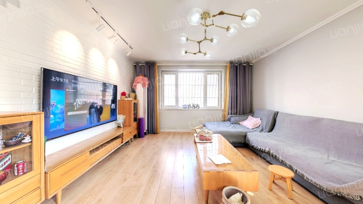 虎山花苑F区二手房实景图