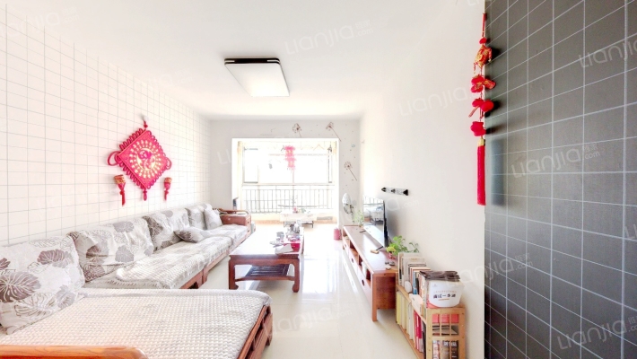 怡景新苑二手房实景图