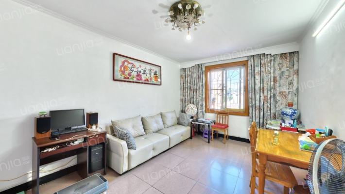 莲前水务集团宿舍二手房实景图