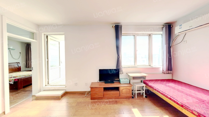 普利商务中心二手房实景图