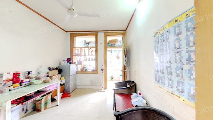 交通厅宿舍大院二手房实景图