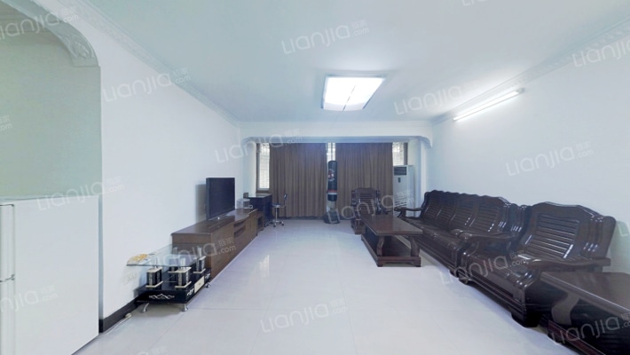 龙隐山庄二手房实景图