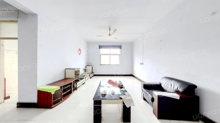 顺发路泰安街交叉口自建楼二手房实景图