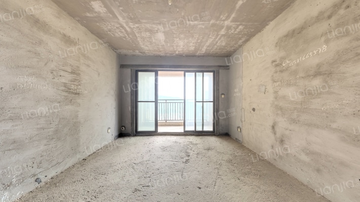 湘诚德峰小区B区二手房实景图