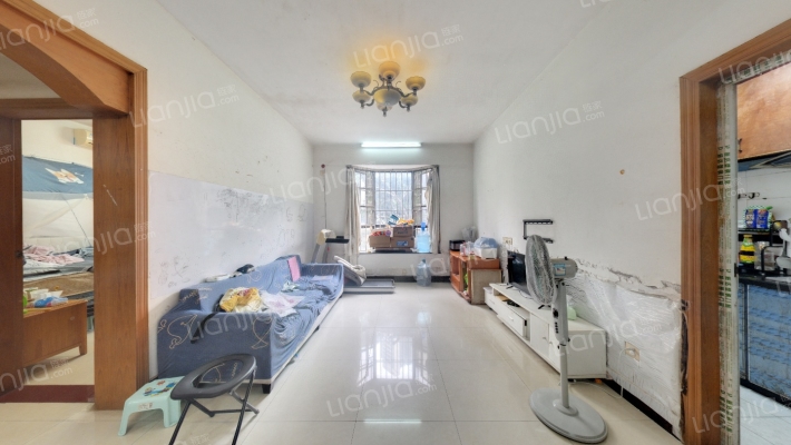 荣崋豪苑二手房实景图