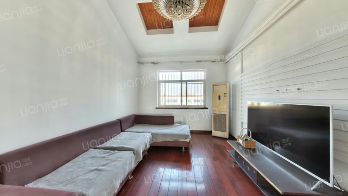 鲈乡苑二手房实景图