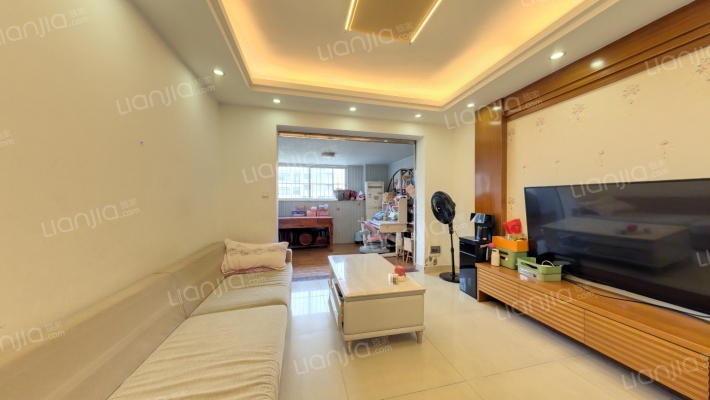 雍逸华庭二手房实景图