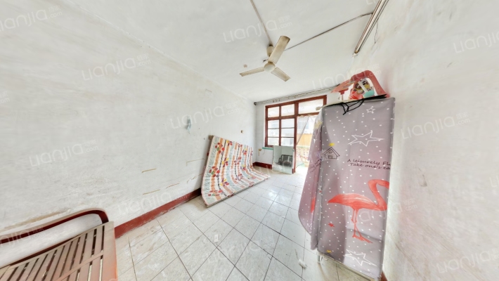 抽纱厂宿舍二手房实景图