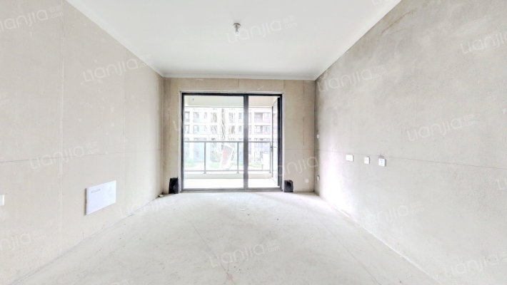 云玺天颂二手房实景图