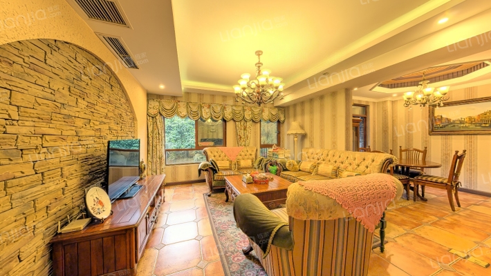 晋愉林畔神韵二手房实景图