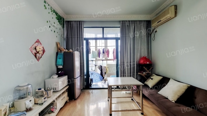 新豪庭二手房实景图