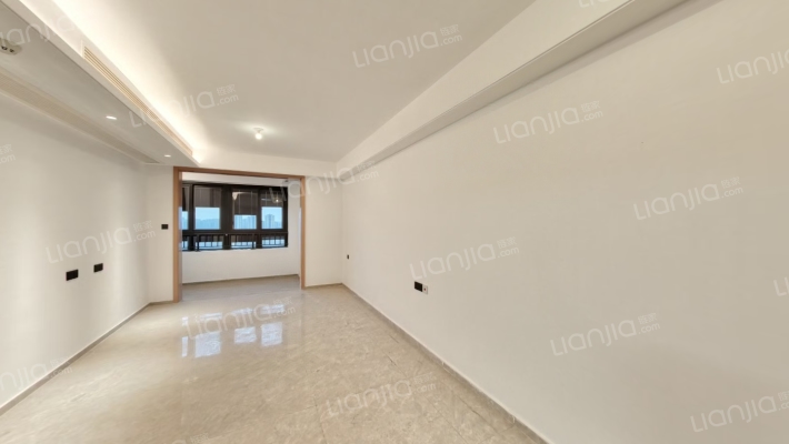 珑越东方花园二手房实景图