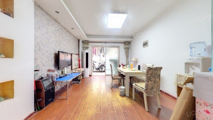 宏鑫花园二手房实景图