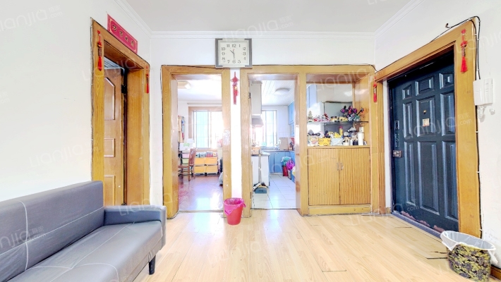 花卉小区二手房实景图