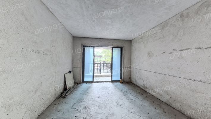 万基金海湾豪庭A区二手房实景图