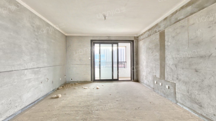 德正西湖春天二手房实景图