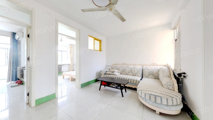 幸福街12号甲院二手房实景图