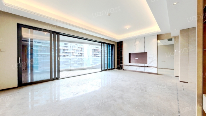 麓湖生态城汀院二手房实景图