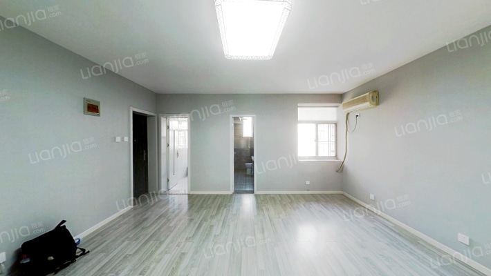 治国里二手房实景图