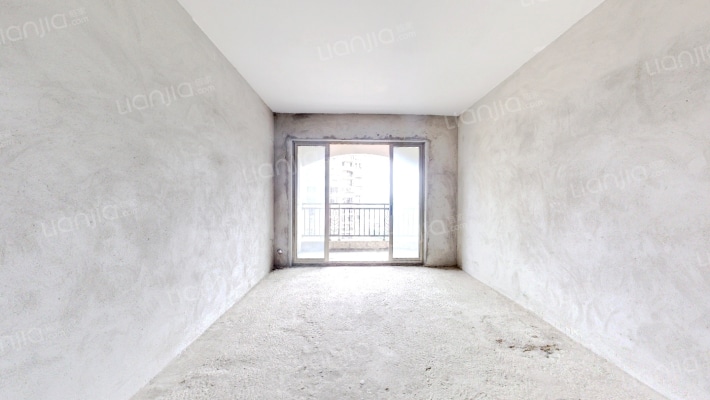 誉峰江畔花园二手房实景图