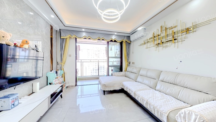 深城投中心公馆二手房实景图