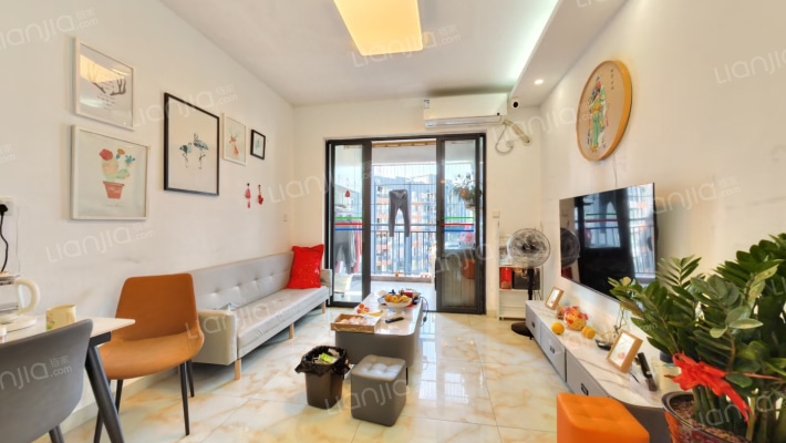 花样年别样城一期二手房实景图