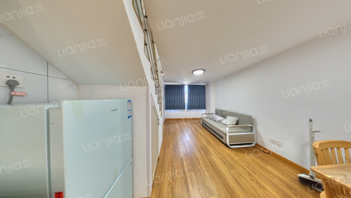 金水岸商务广场二手房实景图