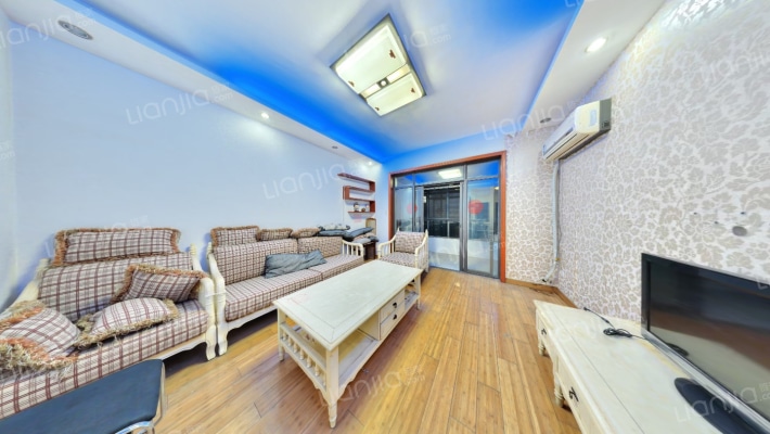 名爵府小区二手房实景图