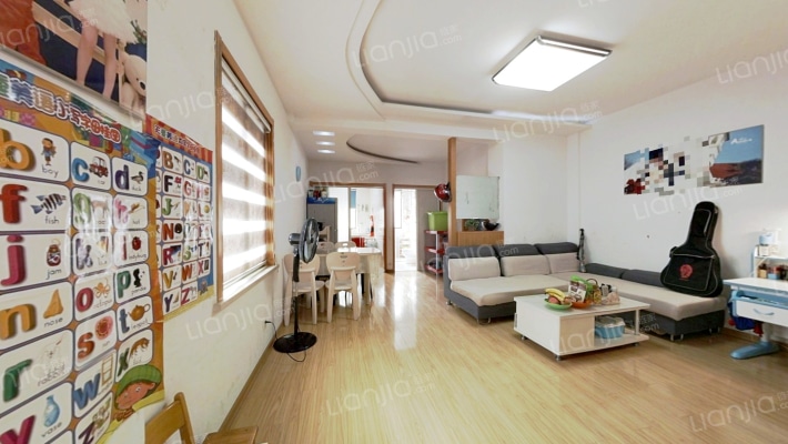 日光广场二手房实景图