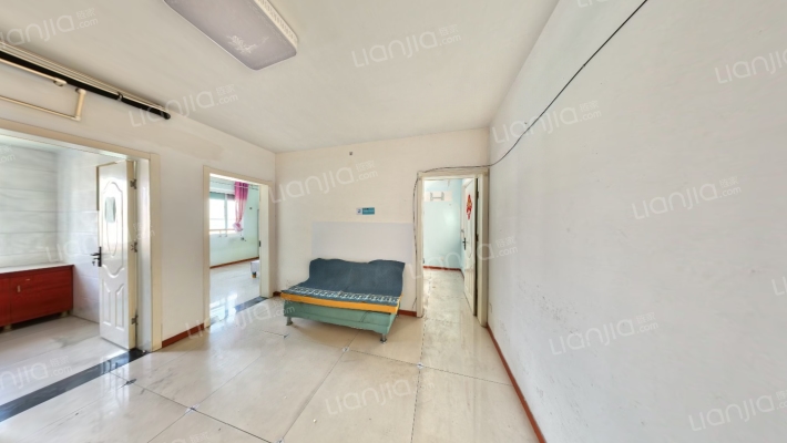 梅里花苑一期二手房实景图