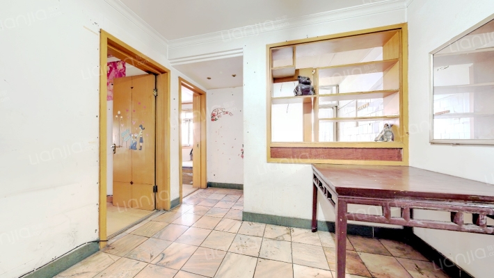 化校宿舍二手房实景图