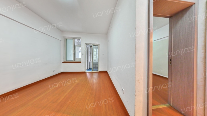 新南四期二手房实景图