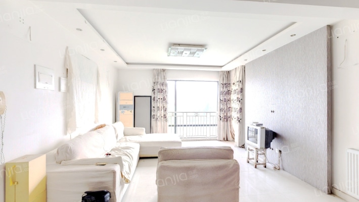 金色池塘二手房实景图