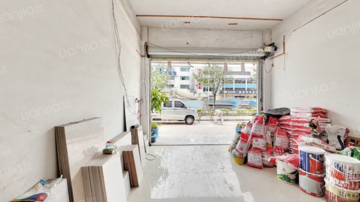 深湾村板芙南路二手房实景图