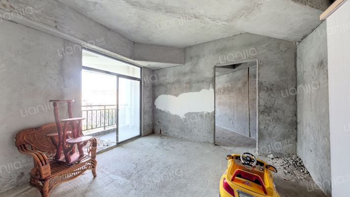 爵士春天二手房实景图