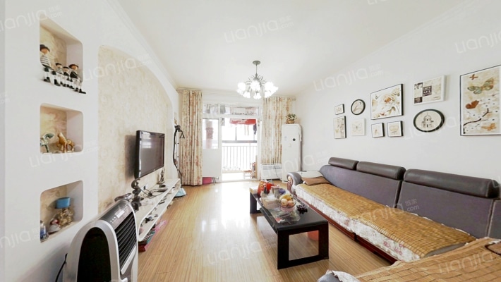 信达格兰云天三期二手房实景图